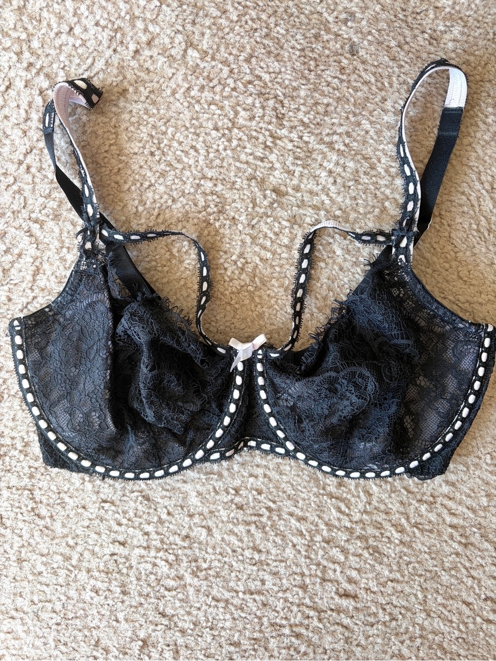 Victoria’s Secret Lace Bow Black and Pink Bra- 36DDD